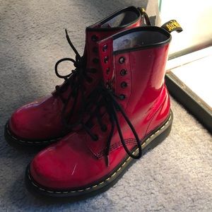 Red patent Dr Martens